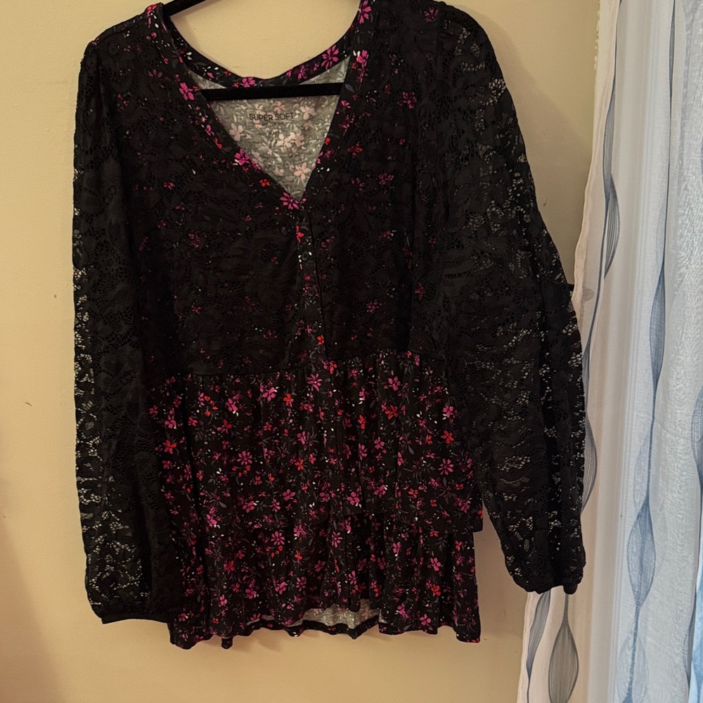 Torrid Gray and Pink Floral Knit Top